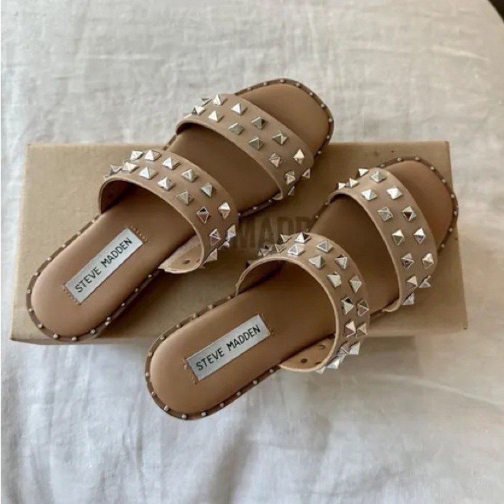 Steve madden studded sandals 6.5 - Picture 3 of 3